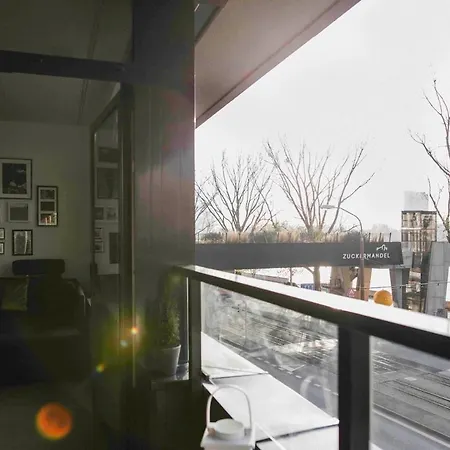 Martins River View Under The Castle דירה *